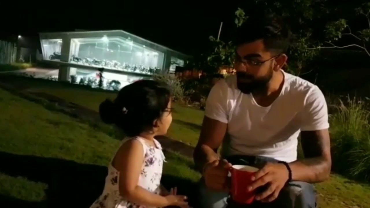 Virat Kohli cute conversation with ziva at Dhoni's house in Ranchi