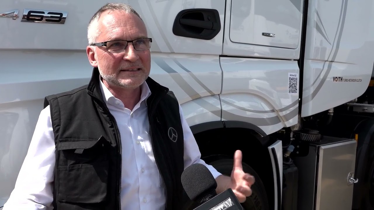 Der Actros SLT tourt in &Ouml;sterreich. | Mercedes-Benz Trucks