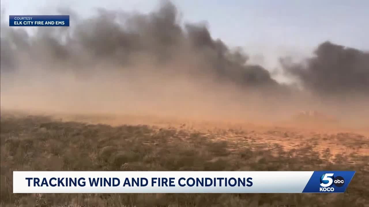 Thousands left without power in Oklahoma as wildfires spark, strong winds blow through