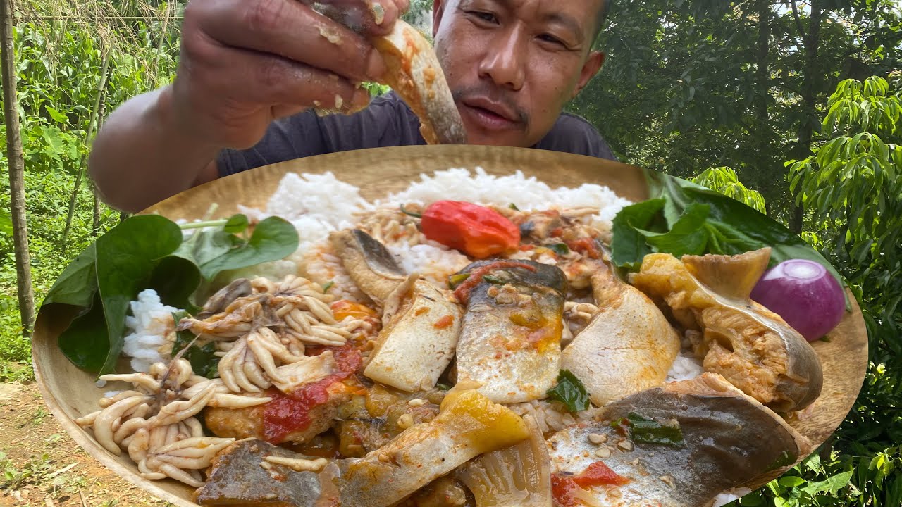 Eating catfish (Telmas) Pangas fish fatty fish // Naga Mukbang