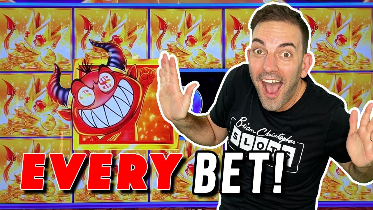 Дьявольский замок заставил меня сделать это! Я играю на все ставки!