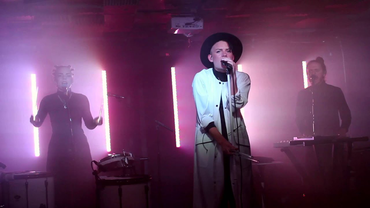 Frida Sundemo - A Million Years (Live at Birthdays)