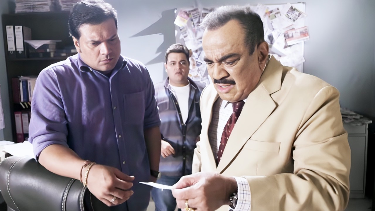 भेटलेला पुरावा बघून CID ऑफिसर च्या पाया खालची जमीन सरकली - CID Marathi - EP 15 - Ultra Chitranagari