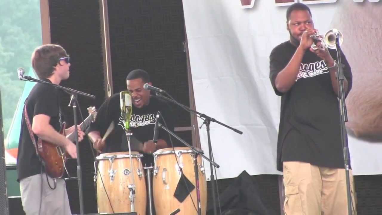 Stooges Brass Band 