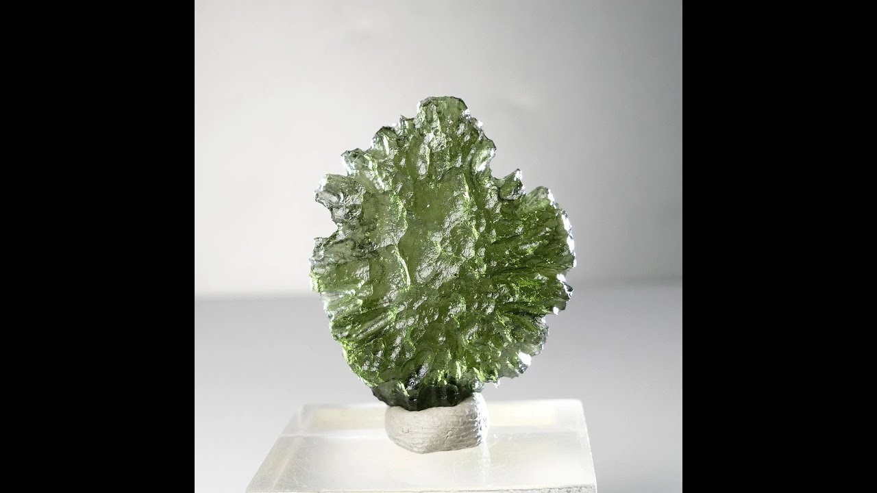 MOLDAVITE 4.6 gram Ideal Jewelry Shape Specimen | with COA and Box