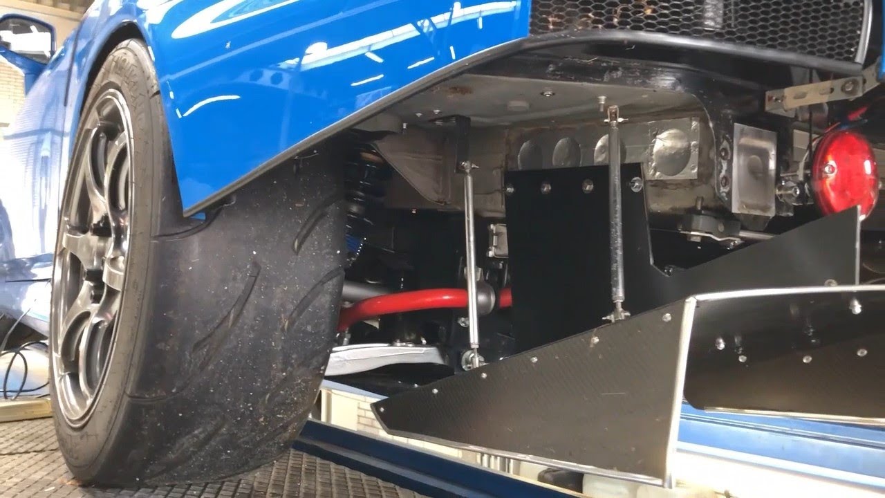 Honda S2000 custom made front splitter, rear diffuser and near flat bottom revealed