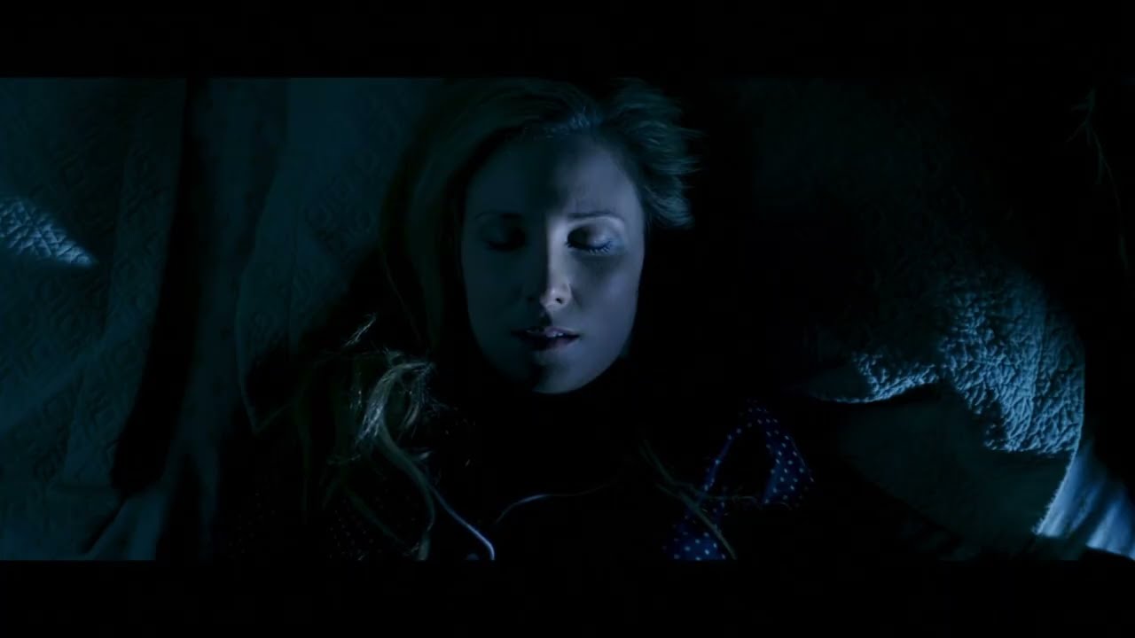 Alexis Kendra 1st Chloro in The Cleaning Lady (2018)