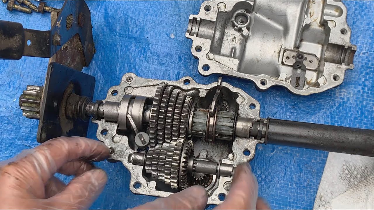 How to Rebuild a Tuff Torq Transmission on a John Deere JE75/JX75 Self Propelled Lawn Mower