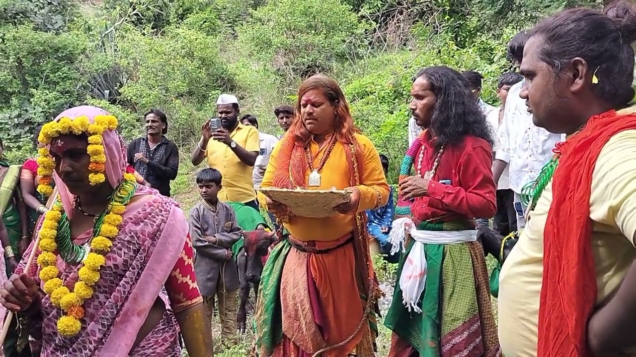 आखाड लक्ष्मीआई कारण घागरवाडा. Mo :9604122358