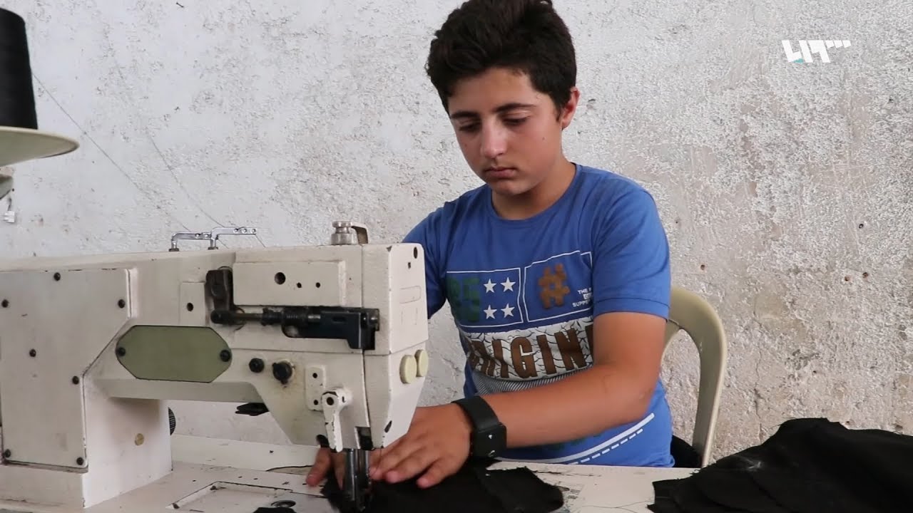 بعد انقطاع لأشهر.. معمل نسيج يعاود العمل في عفرين