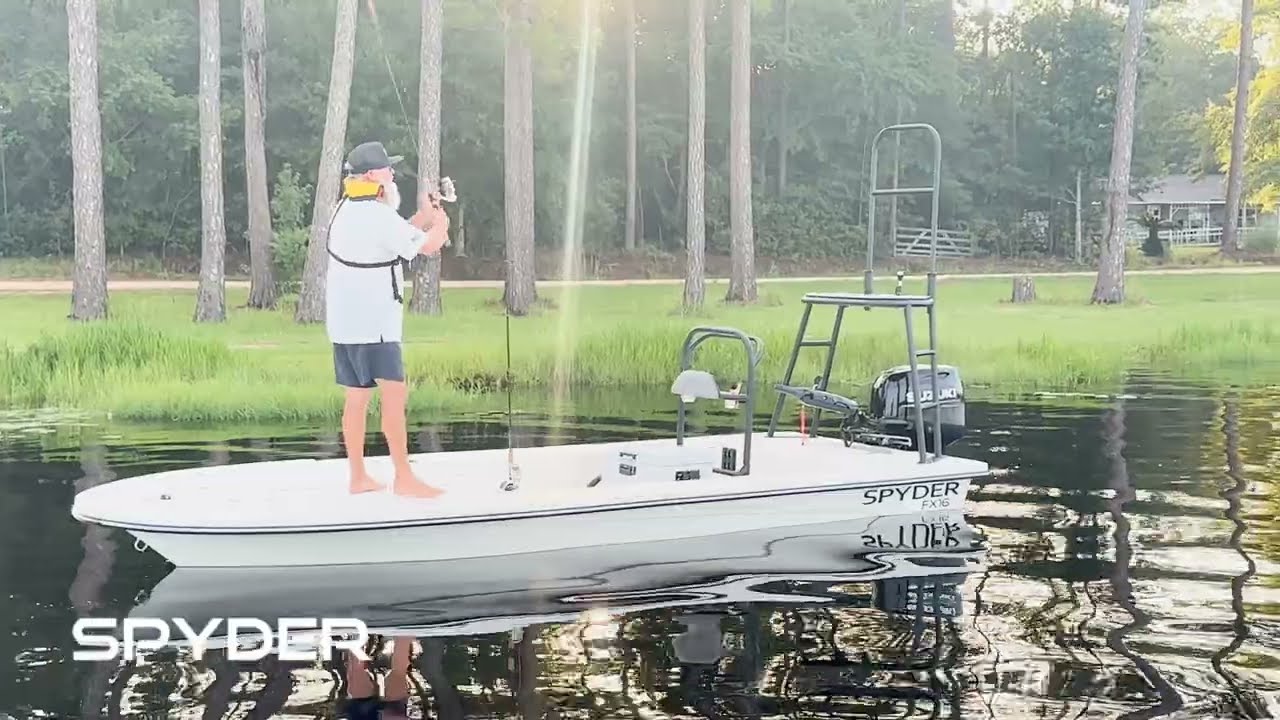Spyder   FX16 Wisp - Flats Boat w/ Tiller