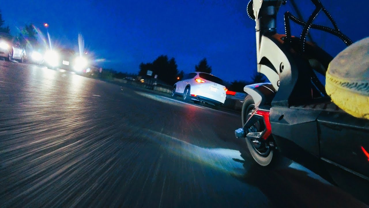 Fastest 60v ROADRUNNER RS6 ULTRA NIGHT SCOOT