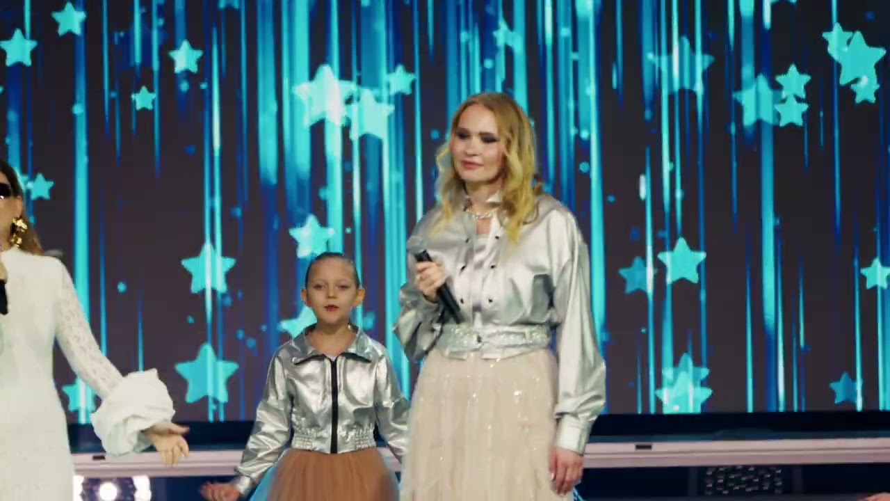 «Нежная» Диана Гурцкая, Martina, танцевальный коллектив «Fora Dance» и вокальный ансамбль Юджей