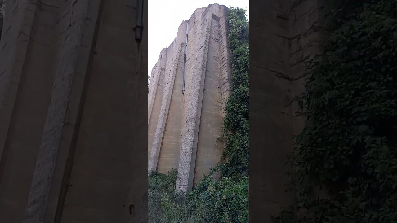 Der Kugelfang (Beschussbunker) vom Krupp Grusonwerk am Magdeburger Schanzenweg.
