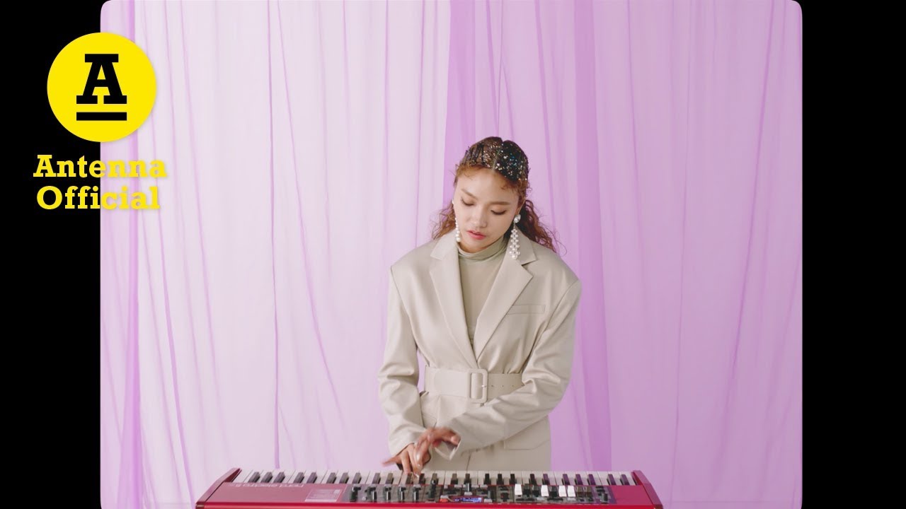 이진아 'RUN (with GRAY)' OFFICIAL M/V｜Lee Jin Ah 'RUN (with GRAY)'