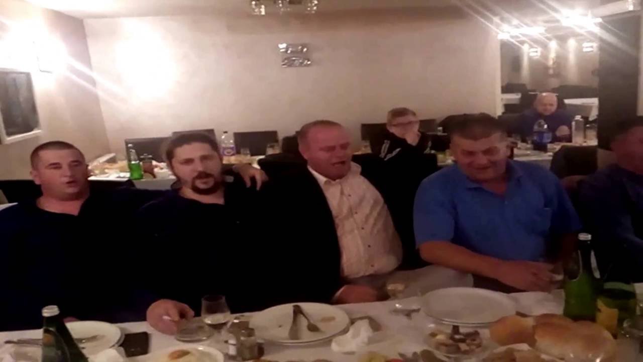 Drina voda ranjenike nosi sestra brata poznala po kosi-izvorne pjesme