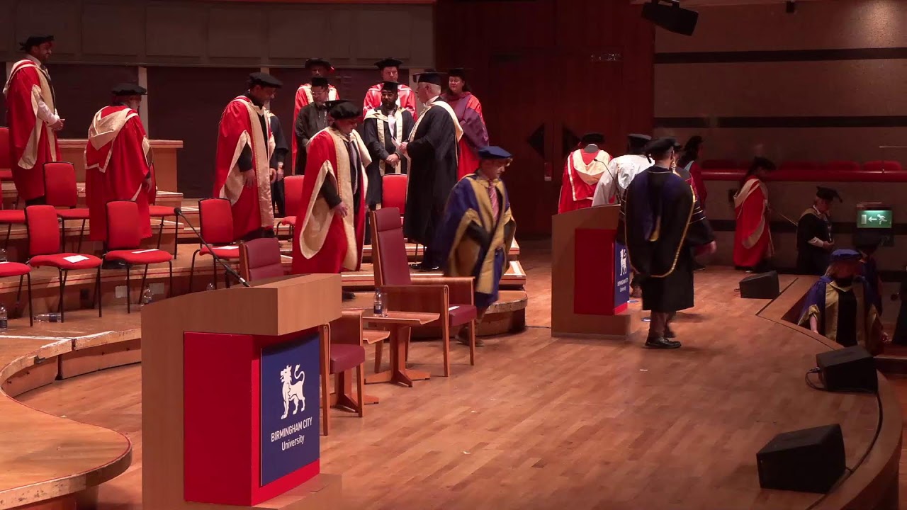 Congratulations to students graduating from the Business School