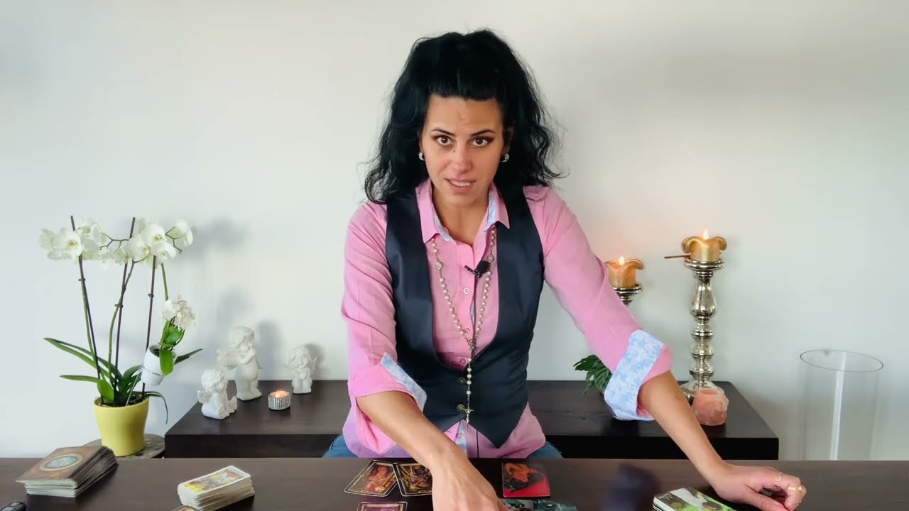 SCORPIO ♏️ THIS WILL FREAKING YOU OUT 🤪 I‘M SO PROUD OF YOU! Weekly Love Reading ❤️ 24-30th Jan.