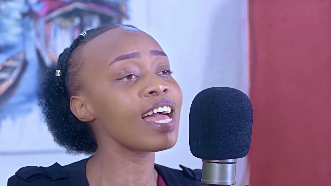 Blessed Hope Melody ~ 39. Nkomeze njye niringira by Pr. Eric RUHANGARA