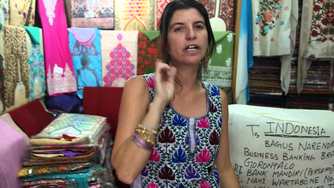 בדים ברקמה קשמירית בואשישט, צפון הודו