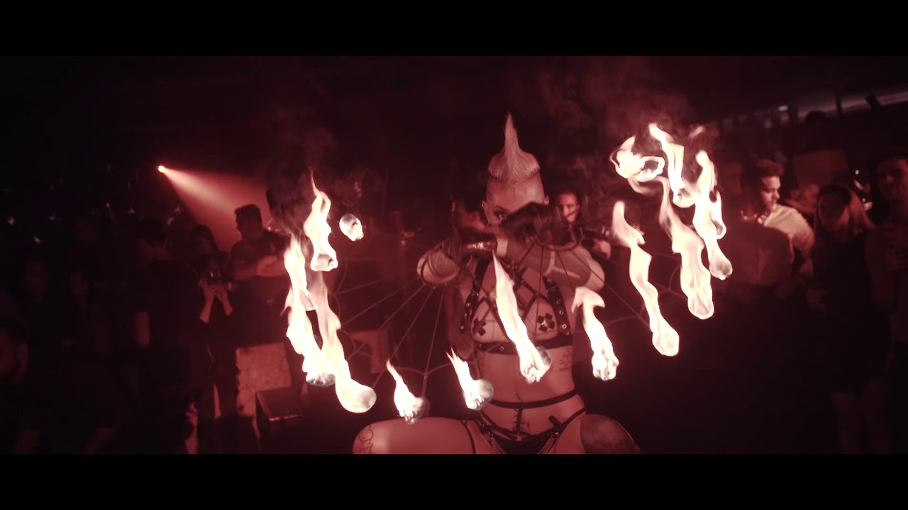 MERE DRAGON - Fetish Fire Show at Gotham Luxembourg