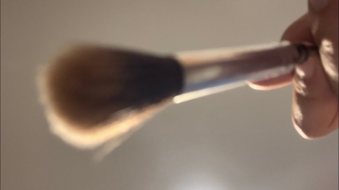 doing your makeup aggressively asmr| low quality video l real camera touch #1day1trigger #asmr 
