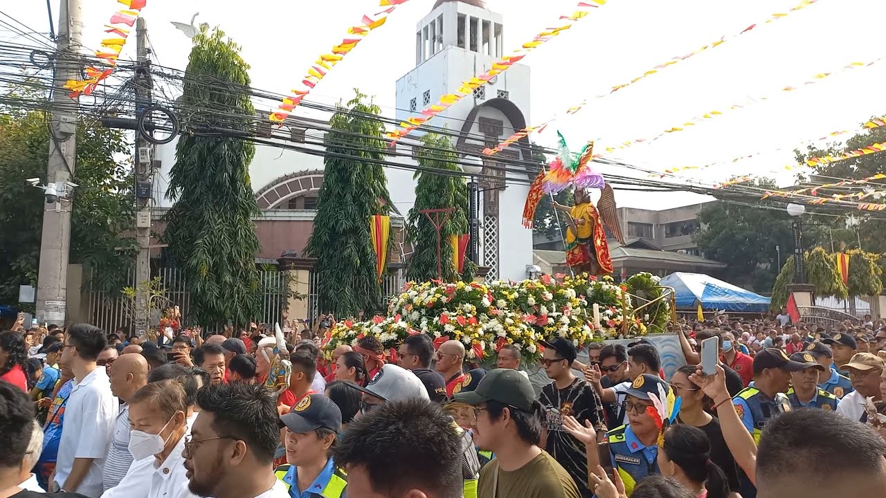 Ang Pagpakanaog sa Imahe ni San Miguel | Diyandi Festival 2024 | Street Scenes