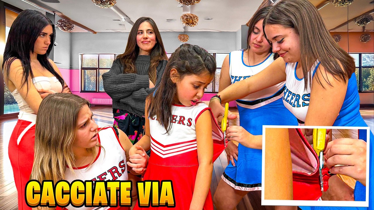 ILARY &Egrave; STATA CACCIATA DURANTE L&rsquo;ESAME FINALE PER ENTRARE NELLA SCUOLA DI DANZA! *Vestiti Strappati*