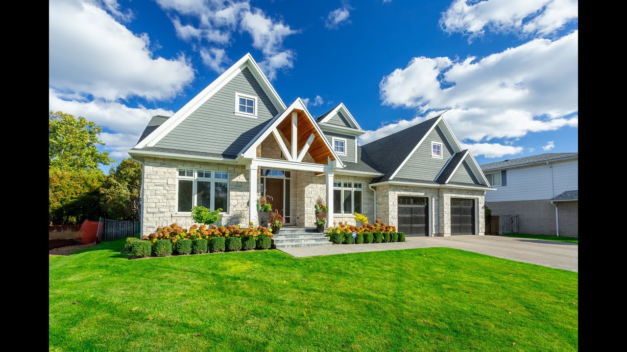 Check Out This 6500+SQFT Custom Bungaloft | FOR SALE | 4058 Apple Valley Lane - Burlington, ON