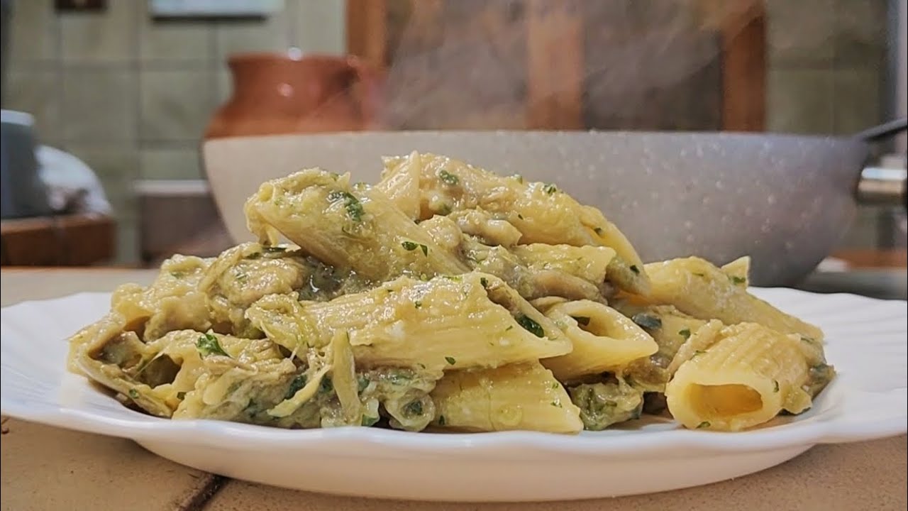 Pasta con carciofi e pecorino facile e veloce. Ricetta della nonna