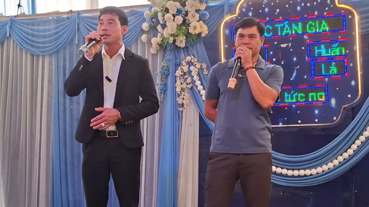 Quàng Lả hát mừng nhà mới anh huấn Lả