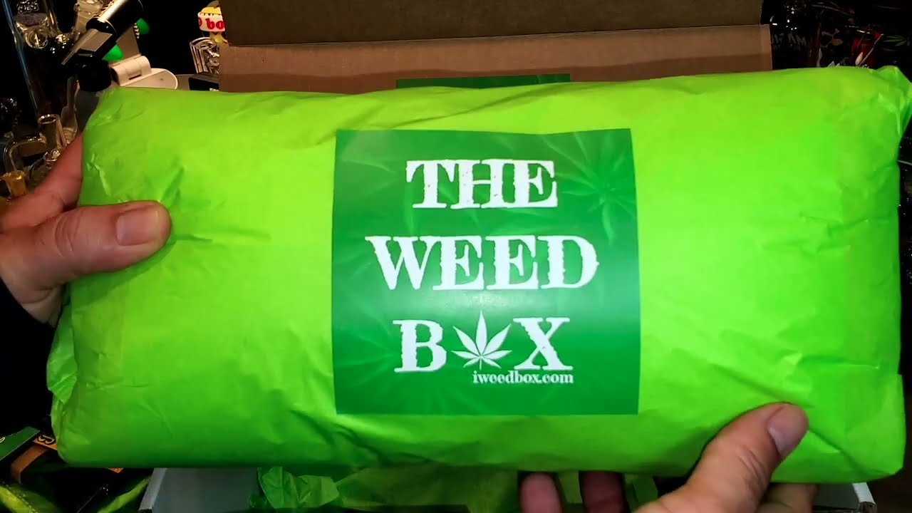 Smoke sesh with the iWeedBox!!