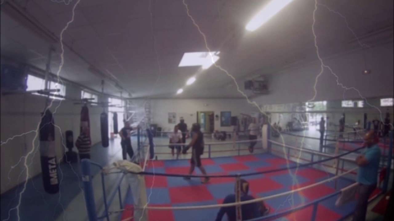 BOXING | ROMAN ZAKARYAN (Amateur 69Kg) vs E.B.U.  Champion (80kg)
