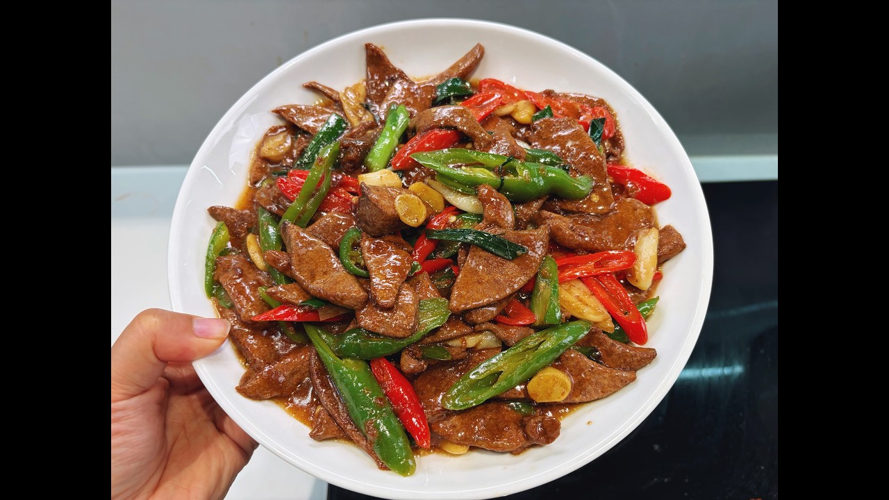 爆炒猪肝又嫩又香，一点腥味都没有，太好吃了！