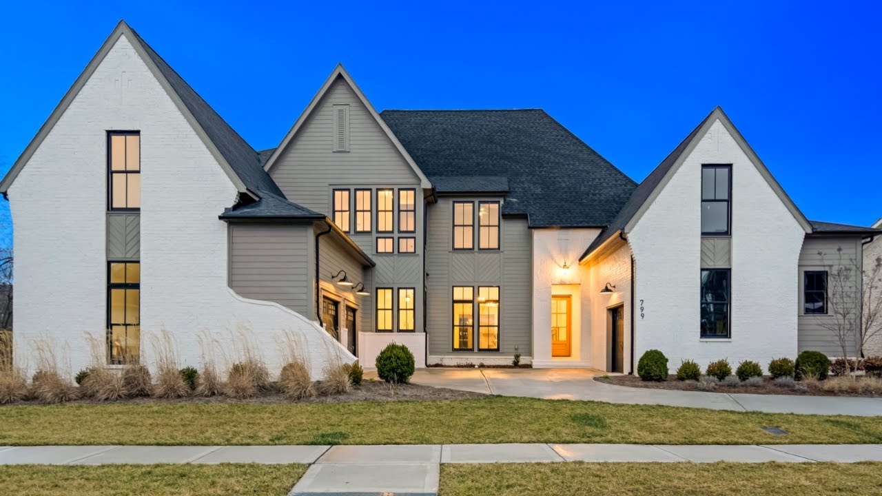 TOUR A $2M Nashville Luxury Home | Stephens Valley | Nashville Real Estate | COLEMANDANCER TOUR