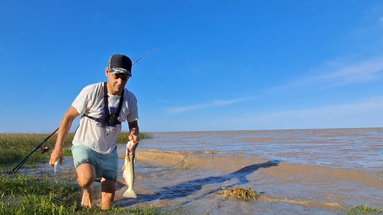 Aparecio uno de los peces mas exquicitos de rio y la pesca se puso buena !!!!