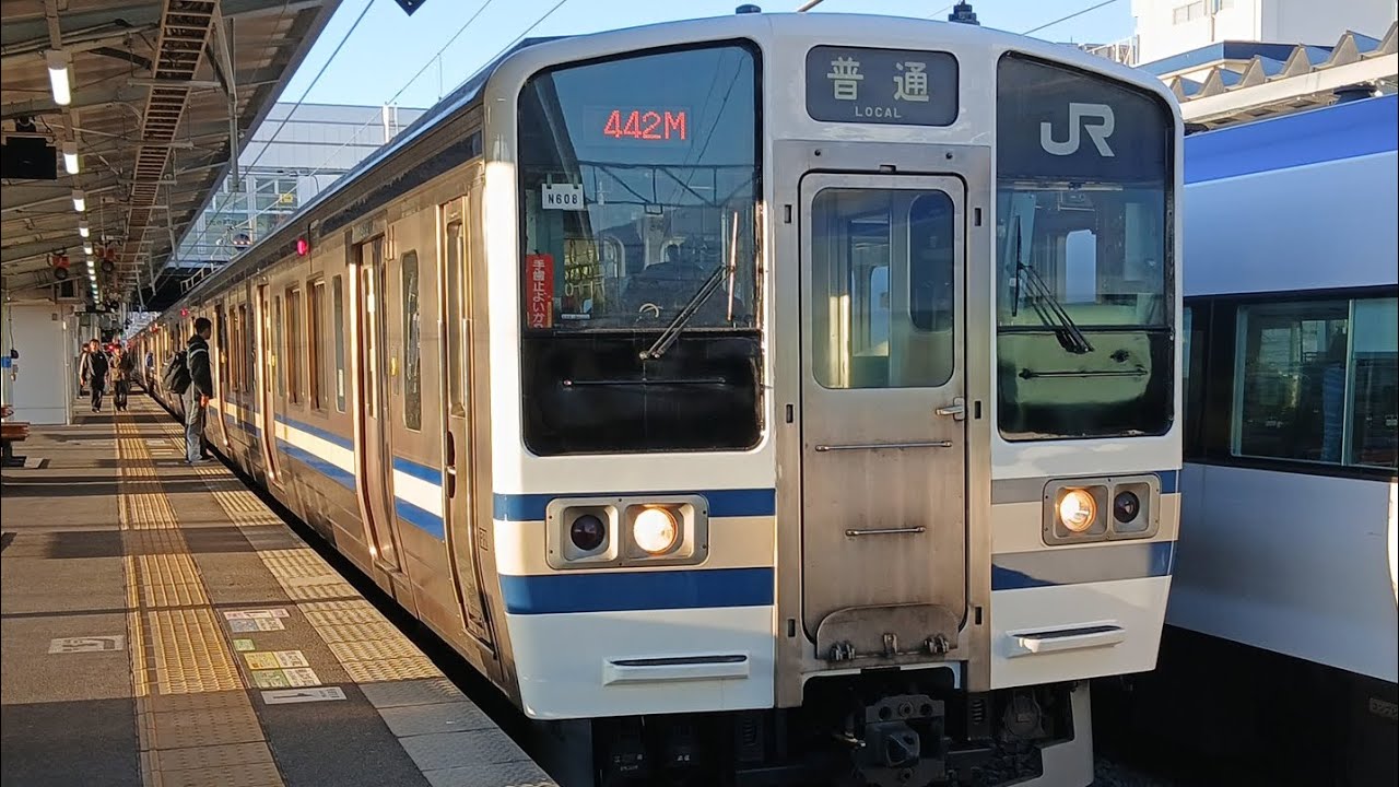 211系442M　N608編成普通大月行き横須賀色松本駅4番線から発車