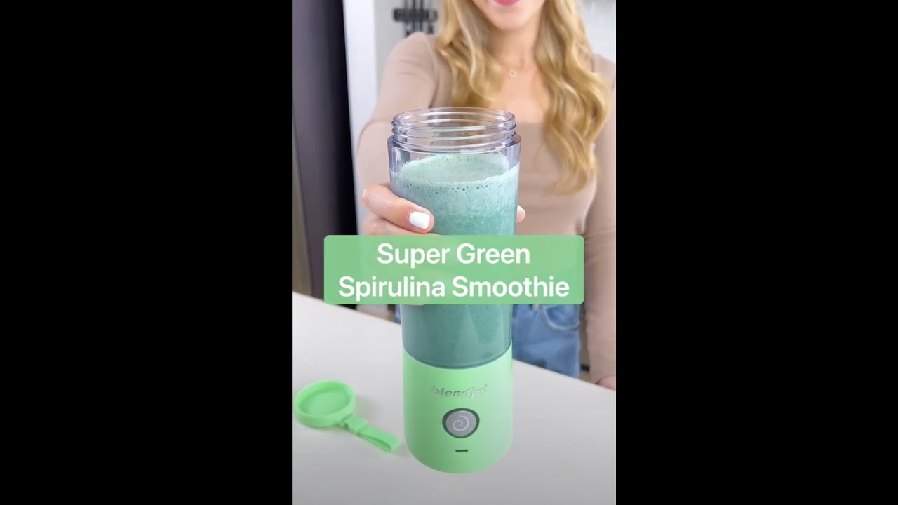 Рецепт супер-зелёного смузи со спирулиной BlendJet