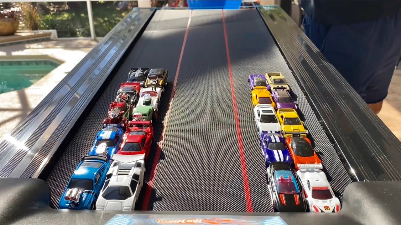 1/64 DIECAST 