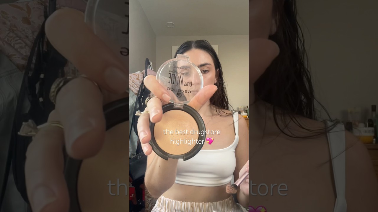Essence pure nude highlight #makeup #highlighter #beauty #drugstoremakeup #skincare #grwm #fyp #glow