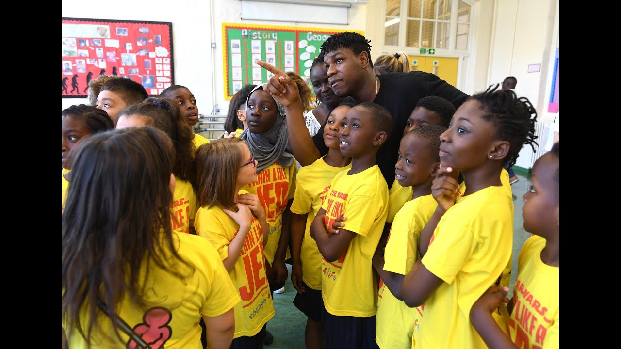 Star Wars actor John Boyega makes surprise visit to his old London primary school | ITV News
