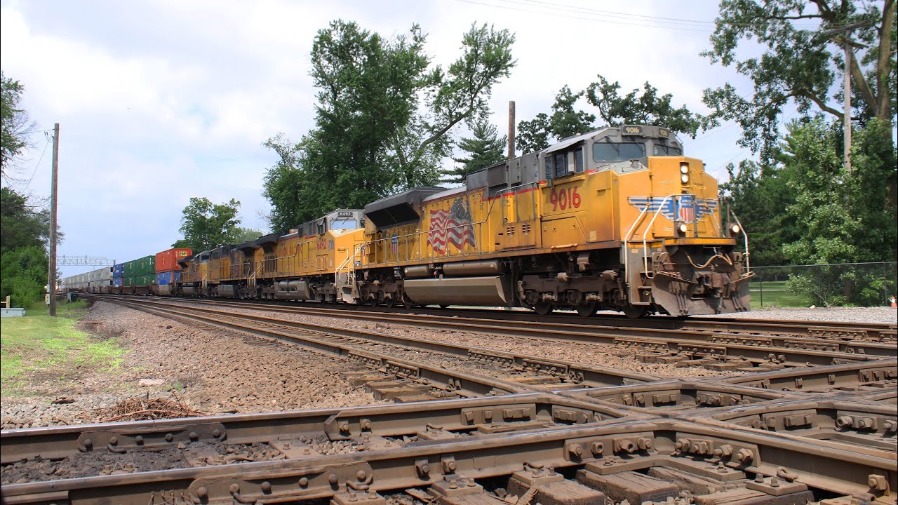 Railfanning JB Tower - West Chicago, IL