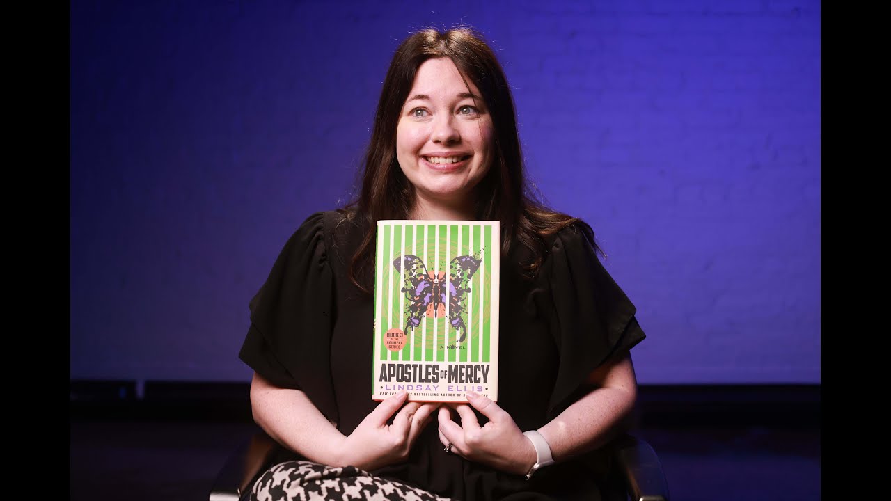 Моя третья книга «Апостолы милосердия» уже вышла, поэтому мой агент заставляет меня пересказать п...