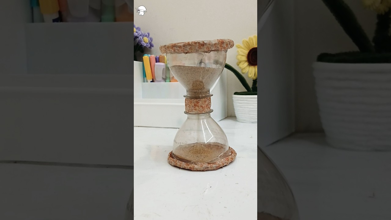 DIY hour glass ⌛️with waste material  