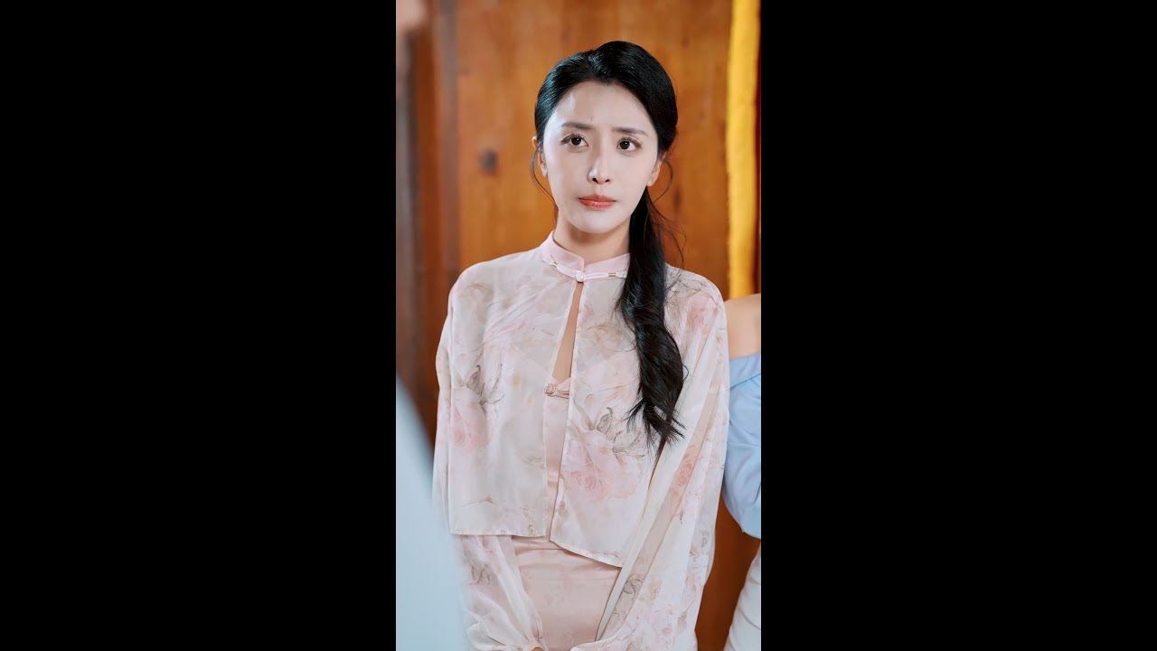 [Multi SUB]《权倾天下》（全集）他刚出狱，就被逃婚的世家千金开车撞到，还出钱要求和她假结婚！殊不知他另一层身份竟然是。。。#最火短剧推荐 #短剧全集 #MiniDrama #精彩大陆短剧