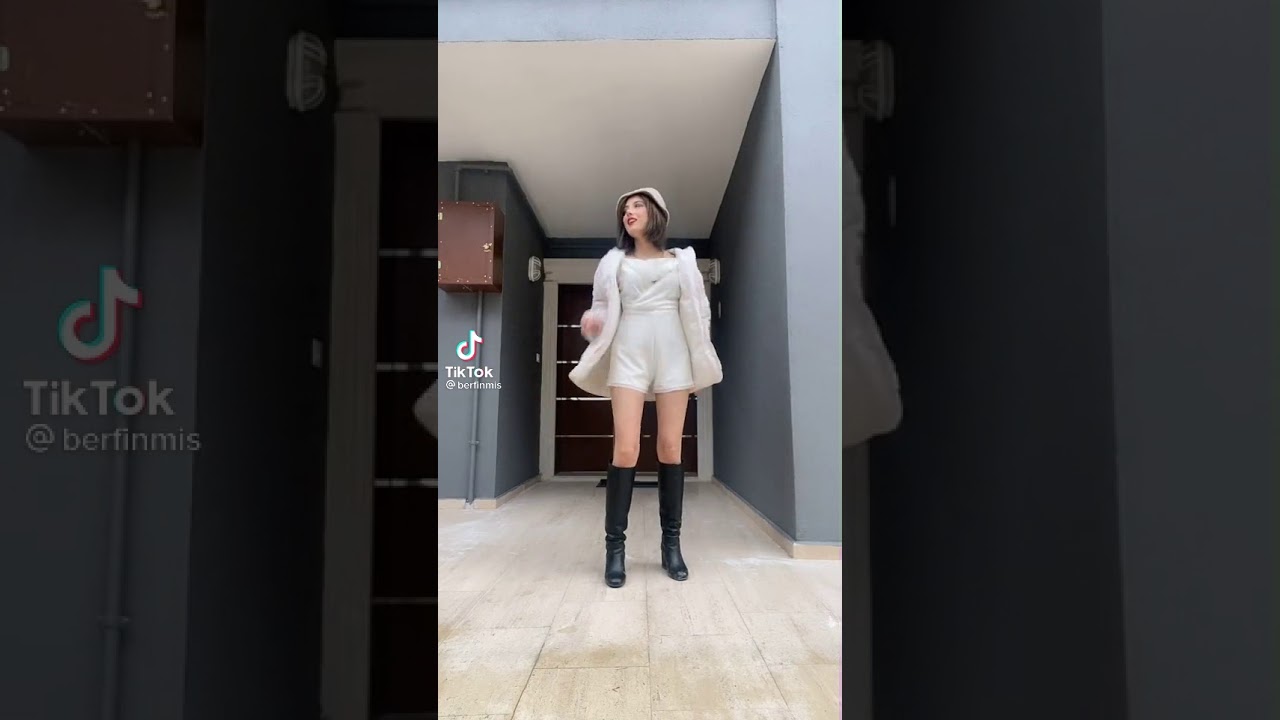 berfin abla senin arkamda 1.0m kişi var korkma