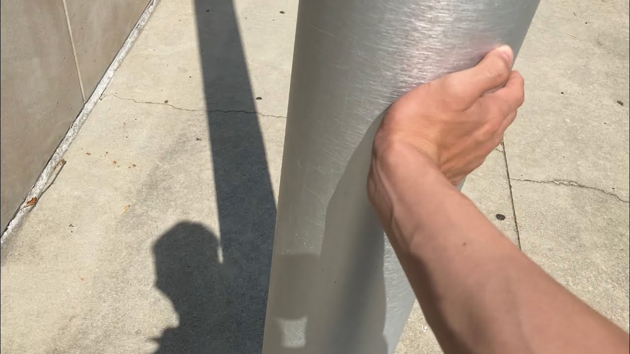 Touching a metal pole and 150F (65C) concrete in the sun without getting hurt