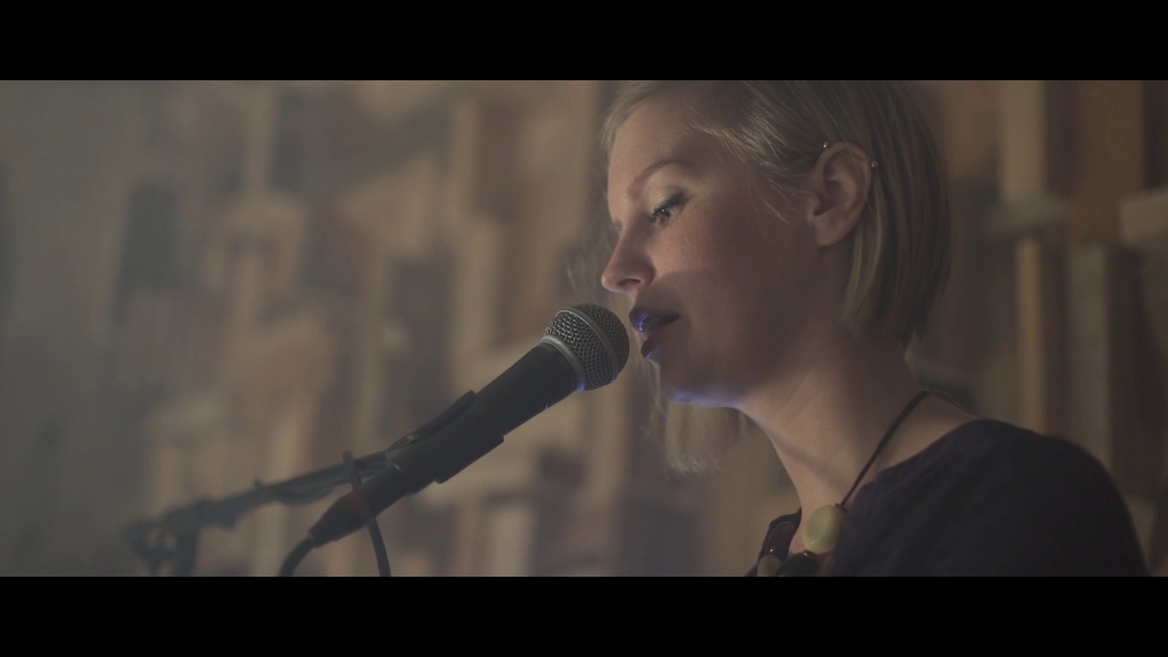 Fiņķis x DoStudija - Tūksto&scaron;iem (studio session)
