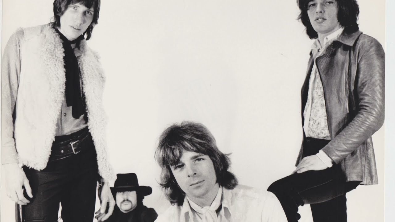 David Gilmour (for Pink Floyd) - Interview In Brussels - Theatre 140 (September 1969)