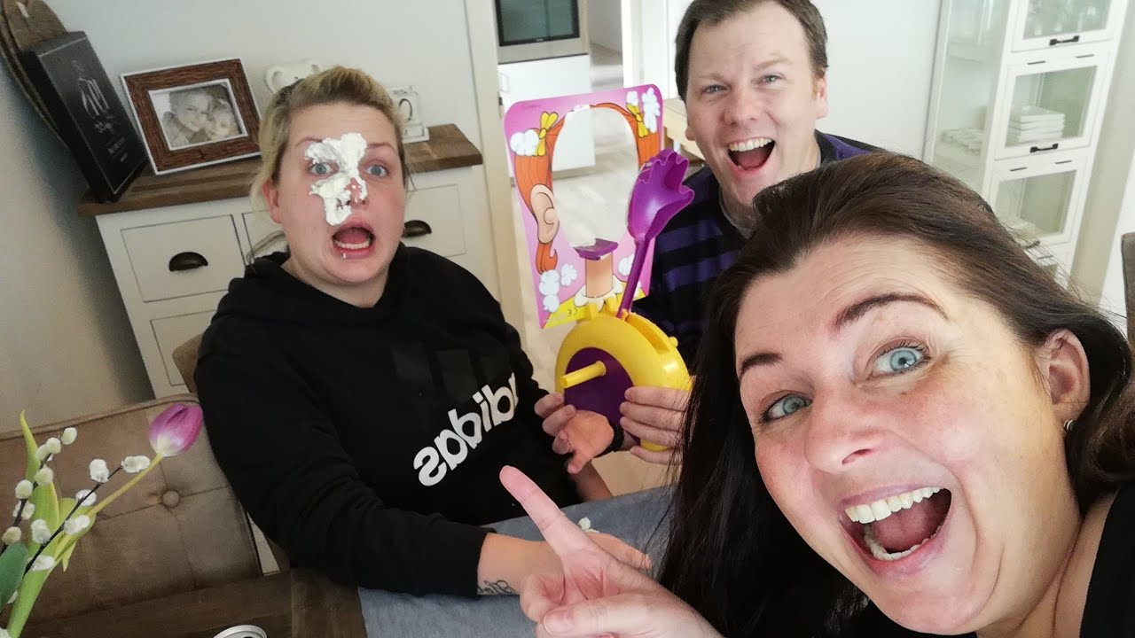 Flødeskums Challenge 😁 Det sjoveste spil - Pie Face 😂